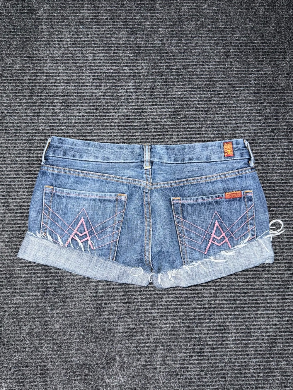 RARE VTG 7 For All Mankind Pink “A” Pocket Low Rise Denim Shorts Sz 30 Frayed
